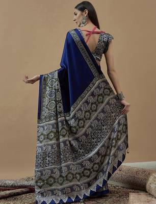 blue ethnic motifs ajrak poly crepe block print saree 3