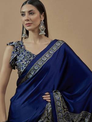 blue ethnic motifs ajrak poly crepe block print saree 5