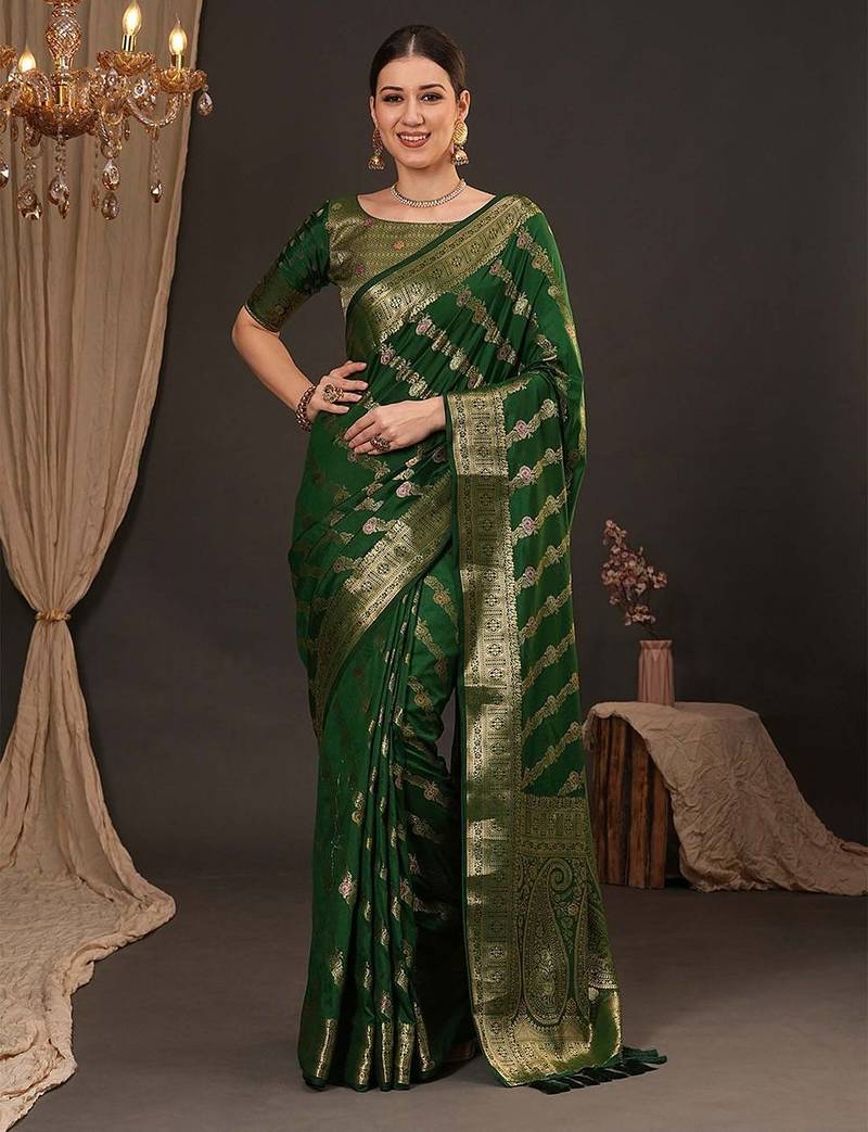 Green woven design zari silk blend banarasi saree