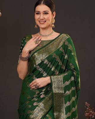 Green woven design zari silk blend banarasi saree 3