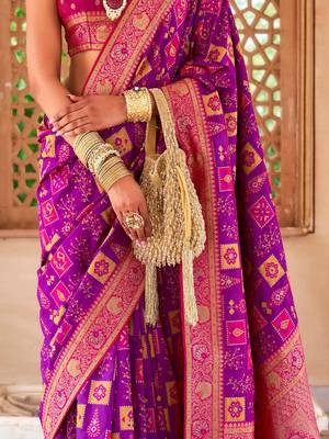 Purple woven design zari silk blend banarasi saree 4
