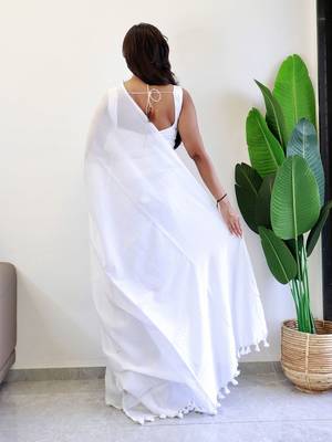 white cotton saree with blouse 2