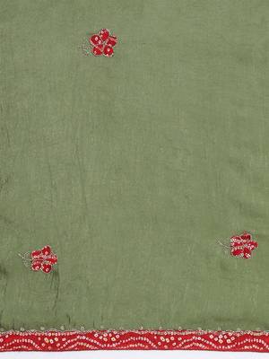 Green floral embroidered sequinned tissue saree with matching blouse 5