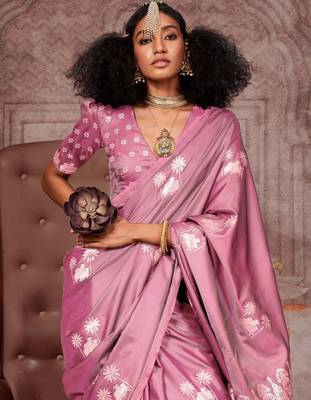 mauve floral woven design zari gadwal saree 2