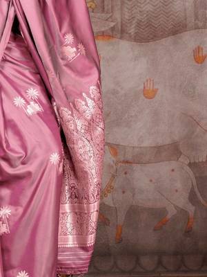 mauve floral woven design zari gadwal saree 4