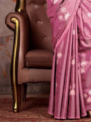 mauve floral woven design zari gadwal saree 5