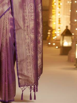 Purple woven design zari silk blend heavy work banarasi saree 5