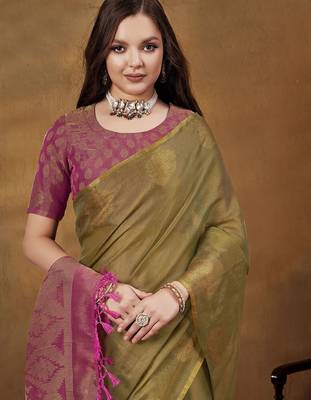 gold woven design khadi saree with zari border 5