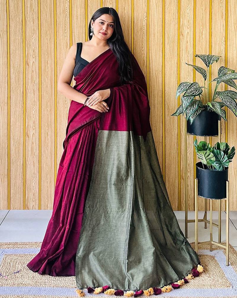 burgundy cotton blend saree with blouse piece