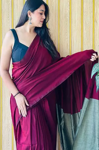 burgundy cotton blend saree with blouse piece