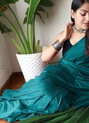 teal solid cotton blend saree 4