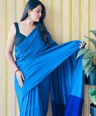 blue woven design cotton blend saree with unstitched blouse piece 4