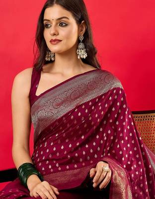 Burgundy woven design zari silk blend banarasi saree 5