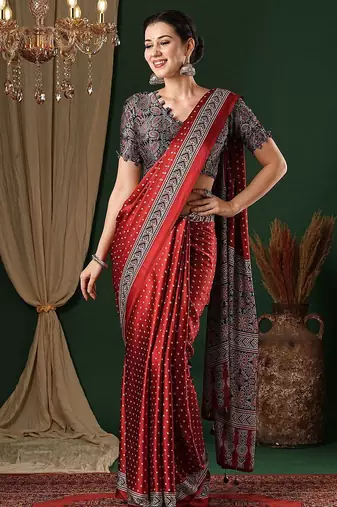 red bandhani ethnic printed crepe saree