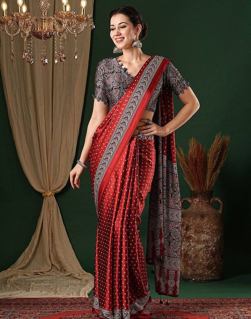 red bandhani ethnic printed crepe saree