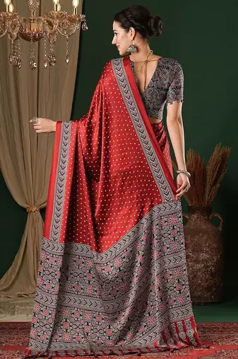 red bandhani ethnic printed crepe saree