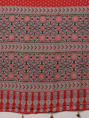 red bandhani ethnic printed crepe saree 5