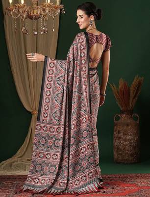 red ethnic motifs ajrak crepe saree 3