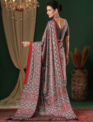 grey ethnic motifs ajrak crepe saree 3