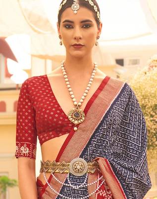 Navy blue ethnic printed zari patola saree 3