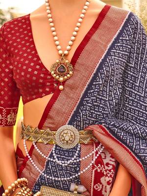 Navy blue ethnic printed zari patola saree 4