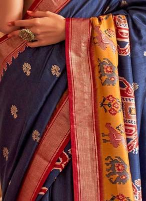 Navy blue ethnic motifs zari patola saree 4