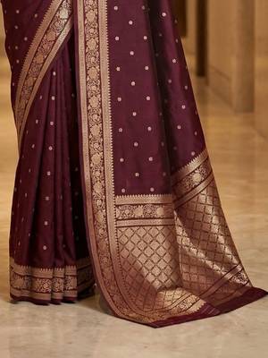 Maroon woven design zari silk blend designer banarasi saree 3