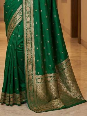 Green zari silk blend designer banarasi saree 3