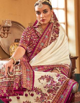Cream ethnic motifs printed saree 4