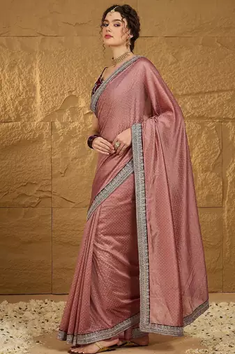 Peach ethnic motifs embroidered saree with blouse piece