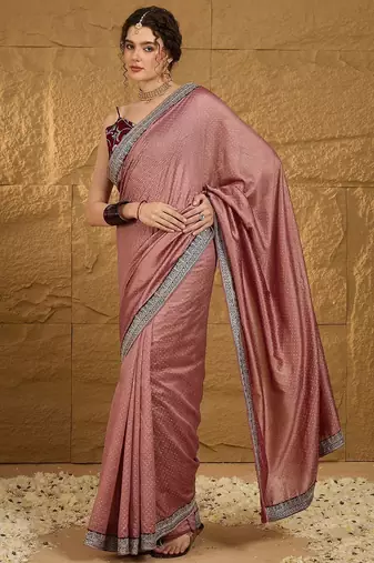 Peach ethnic motifs embroidered saree with blouse piece