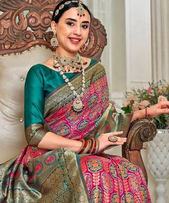 pink & green ethnic motifs woven design zari kanjeevaram saree 4