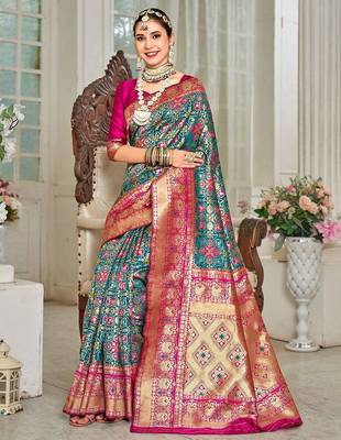 pink & green ethnic motifs woven design zari art silk blend kanjeevaram saree 3