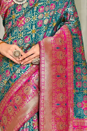 pink & green ethnic motifs woven design zari art silk blend kanjeevaram saree