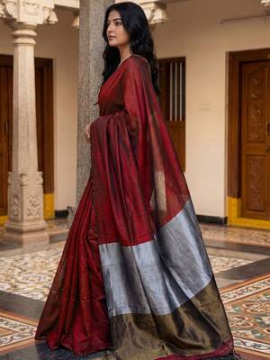 red woven design zari cotton blend khadi saree 2