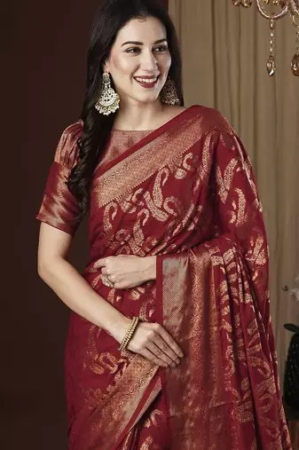 Red ethnic motif zari woven kanjeevaram saree