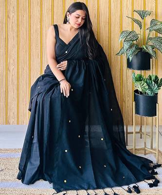 Black embellished saree with blouse 3