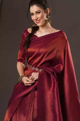 Purple woven design zari kanjeevaram saree