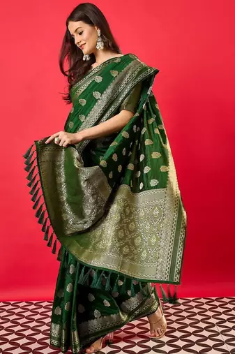 Green floral woven design zari banarasi saree