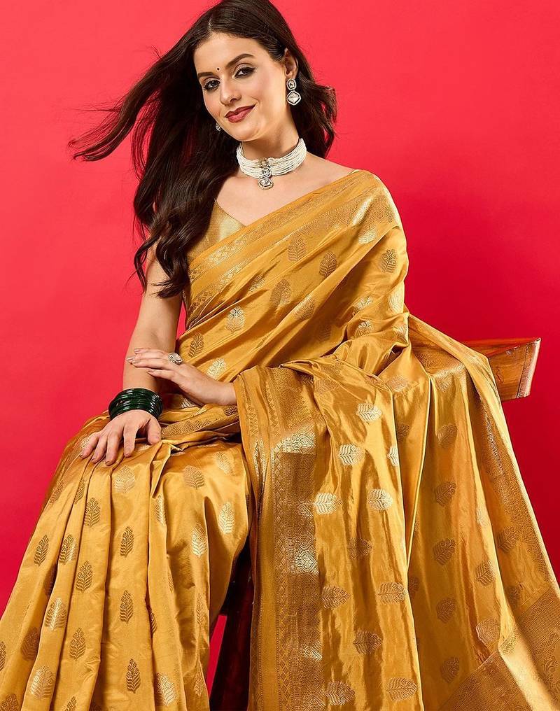 Cream woven design zari banarasi saree