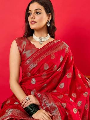 Red woven design zari banarasi saree 1