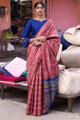 Pink ethnic motifs printed saree