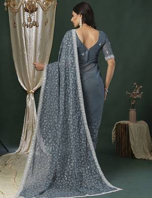 Grey embellished sequinned saree 3