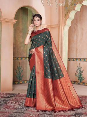 Green ethnic motifs zari silk blend kanjeevaram saree 1
