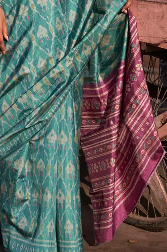Blue blue abstract printed saree with blouse