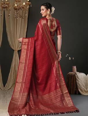 Maroon leheriya printed woven design zari banarasi saree 3