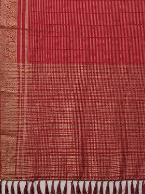 Maroon leheriya printed woven design zari banarasi saree 5
