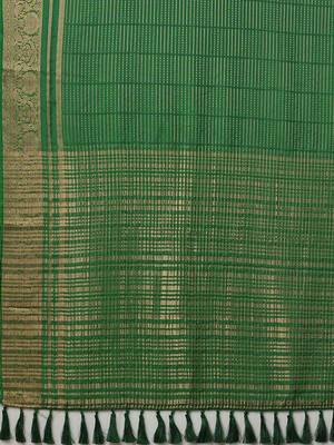 Green woven design zari banarasi saree 5