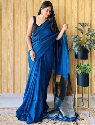 Teal  cotton saree with blouse piece 2
