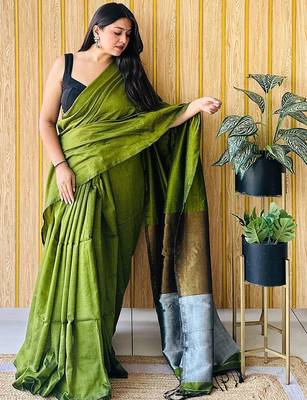 Green colourblocked  cotton saree 2